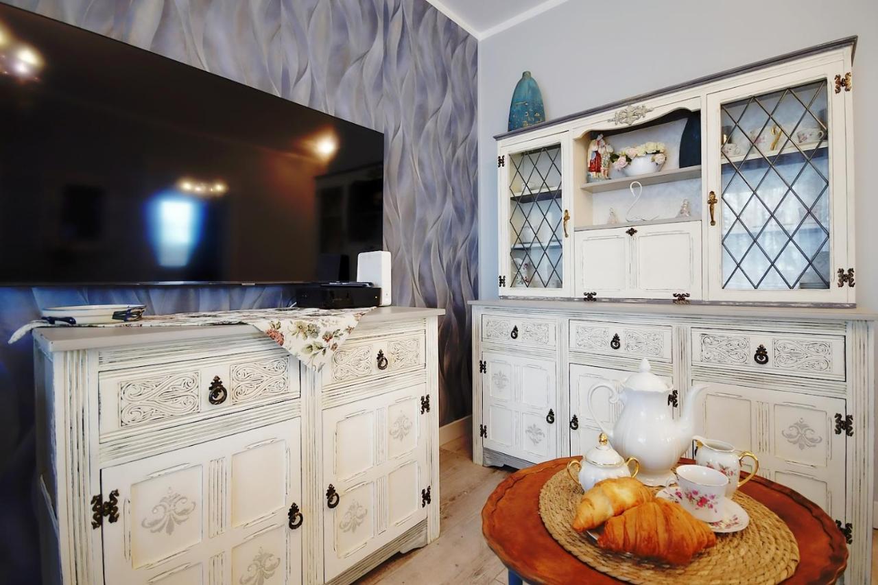 Miodowy Dom Exspanse Apartament 2 Lub 3 Pokoje Z Tarasem I Parkingiem 科沃布热格 外观 照片
