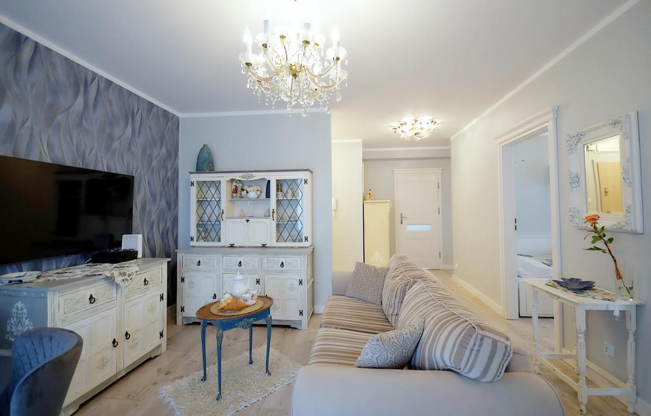 Miodowy Dom Exspanse Apartament 2 Lub 3 Pokoje Z Tarasem I Parkingiem 科沃布热格 外观 照片