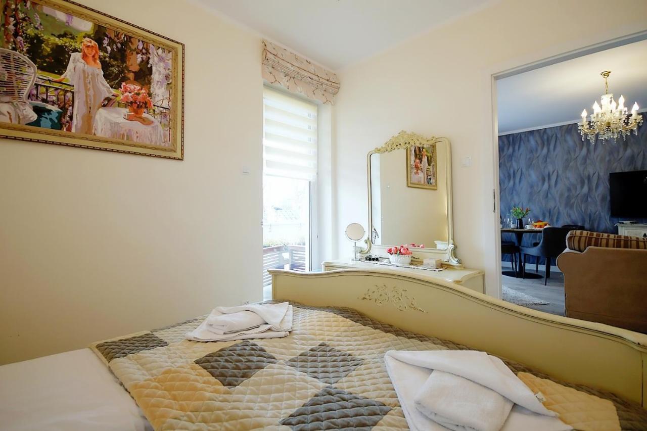 Miodowy Dom Exspanse Apartament 2 Lub 3 Pokoje Z Tarasem I Parkingiem 科沃布热格 外观 照片