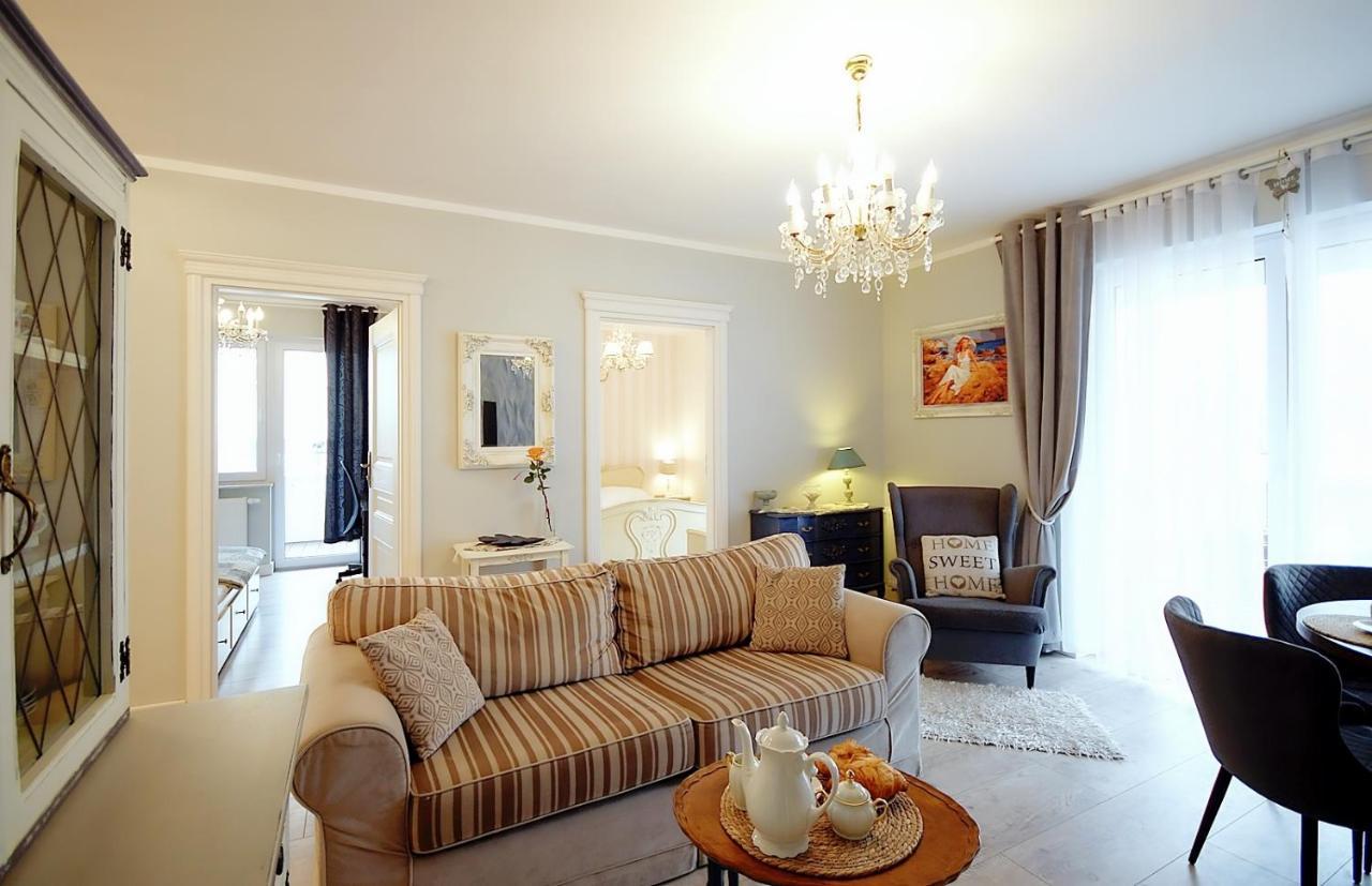Miodowy Dom Exspanse Apartament 2 Lub 3 Pokoje Z Tarasem I Parkingiem 科沃布热格 外观 照片