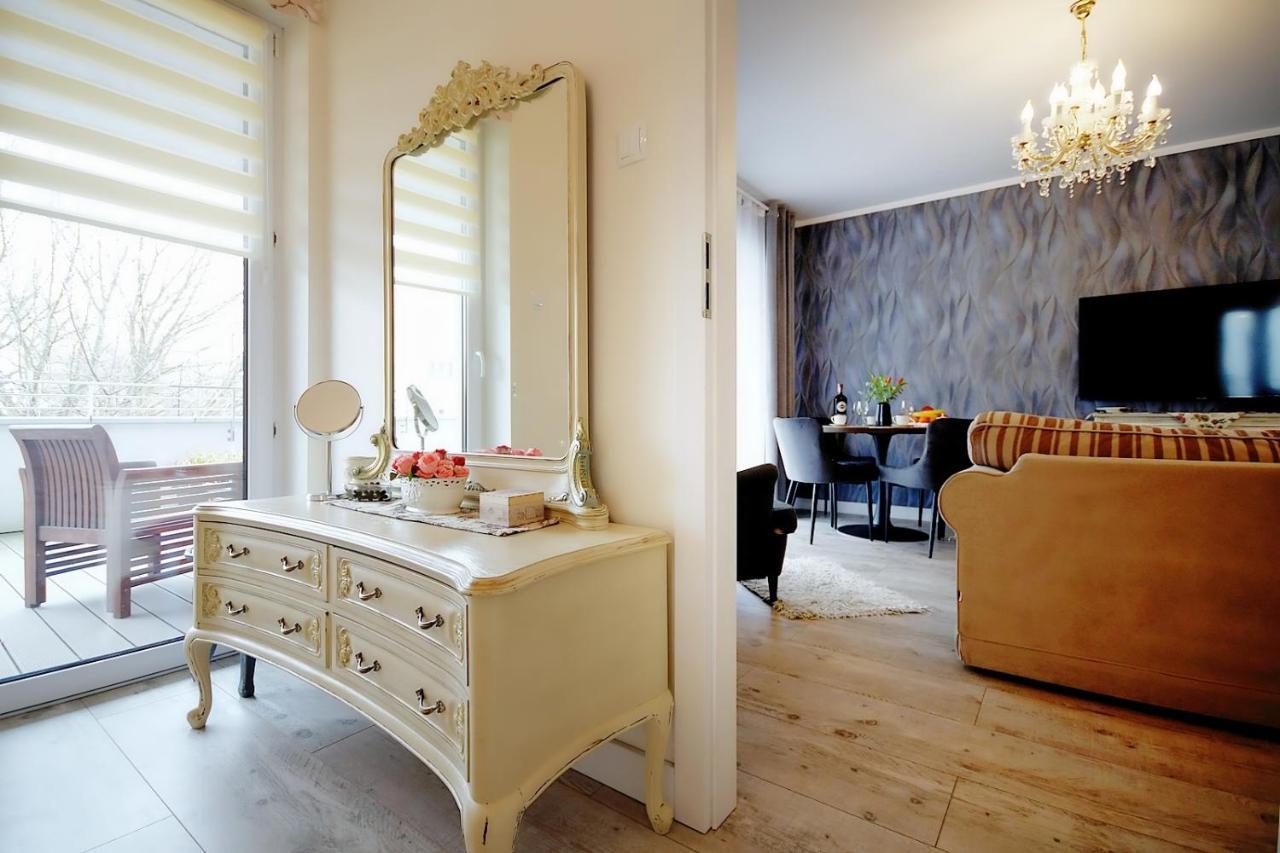 Miodowy Dom Exspanse Apartament 2 Lub 3 Pokoje Z Tarasem I Parkingiem 科沃布热格 外观 照片