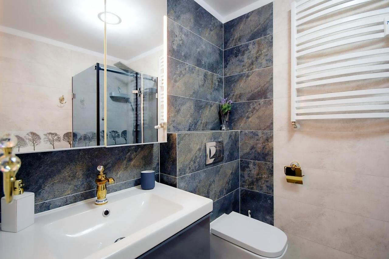 Miodowy Dom Exspanse Apartament 2 Lub 3 Pokoje Z Tarasem I Parkingiem 科沃布热格 外观 照片