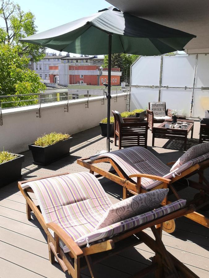 Miodowy Dom Exspanse Apartament 2 Lub 3 Pokoje Z Tarasem I Parkingiem 科沃布热格 外观 照片