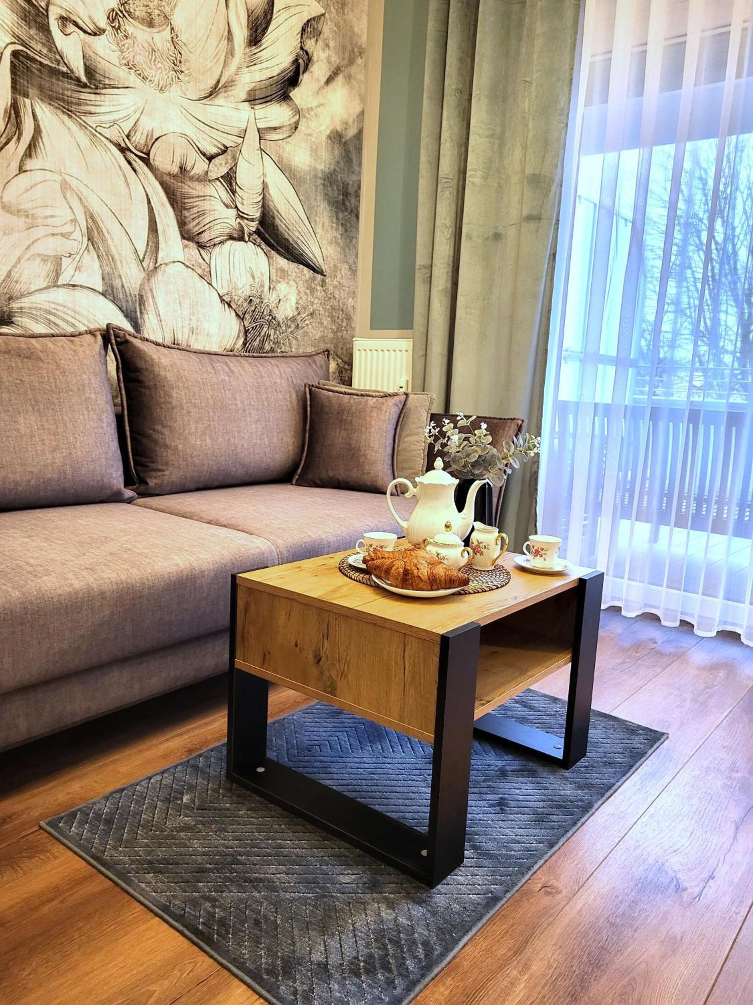 Miodowy Dom Exspanse Apartament 2 Lub 3 Pokoje Z Tarasem I Parkingiem 科沃布热格 外观 照片