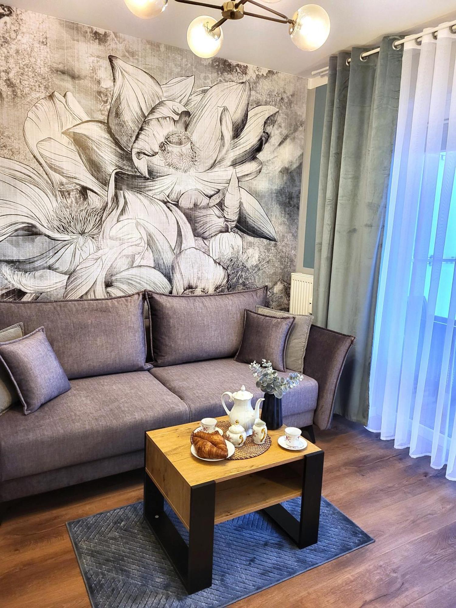 Miodowy Dom Exspanse Apartament 2 Lub 3 Pokoje Z Tarasem I Parkingiem 科沃布热格 外观 照片