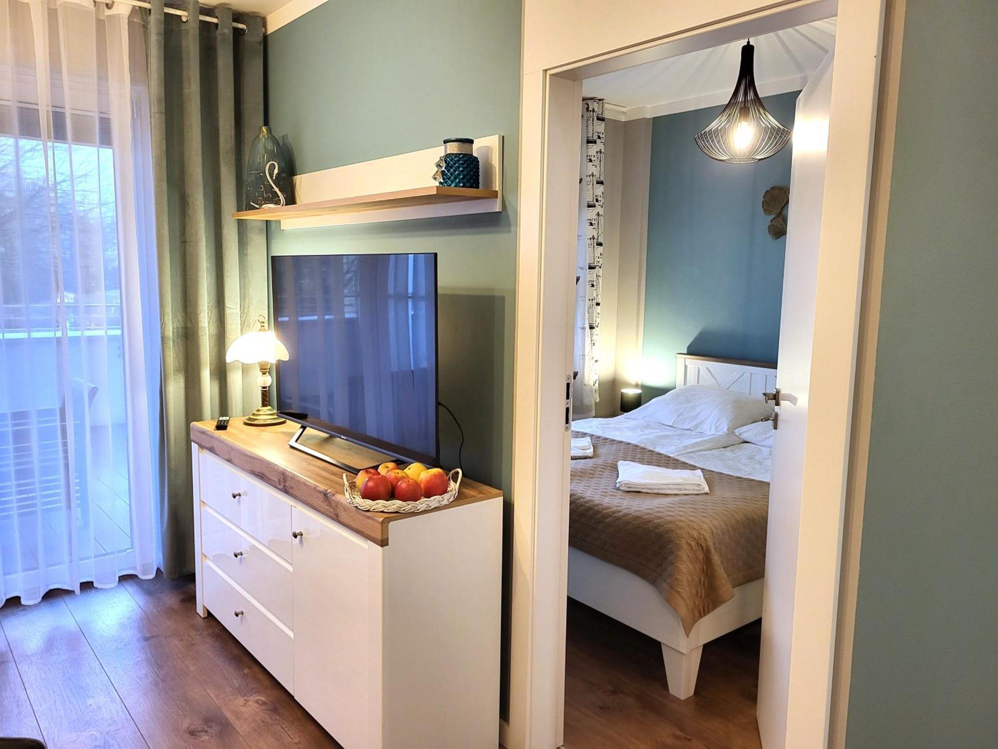 Miodowy Dom Exspanse Apartament 2 Lub 3 Pokoje Z Tarasem I Parkingiem 科沃布热格 外观 照片